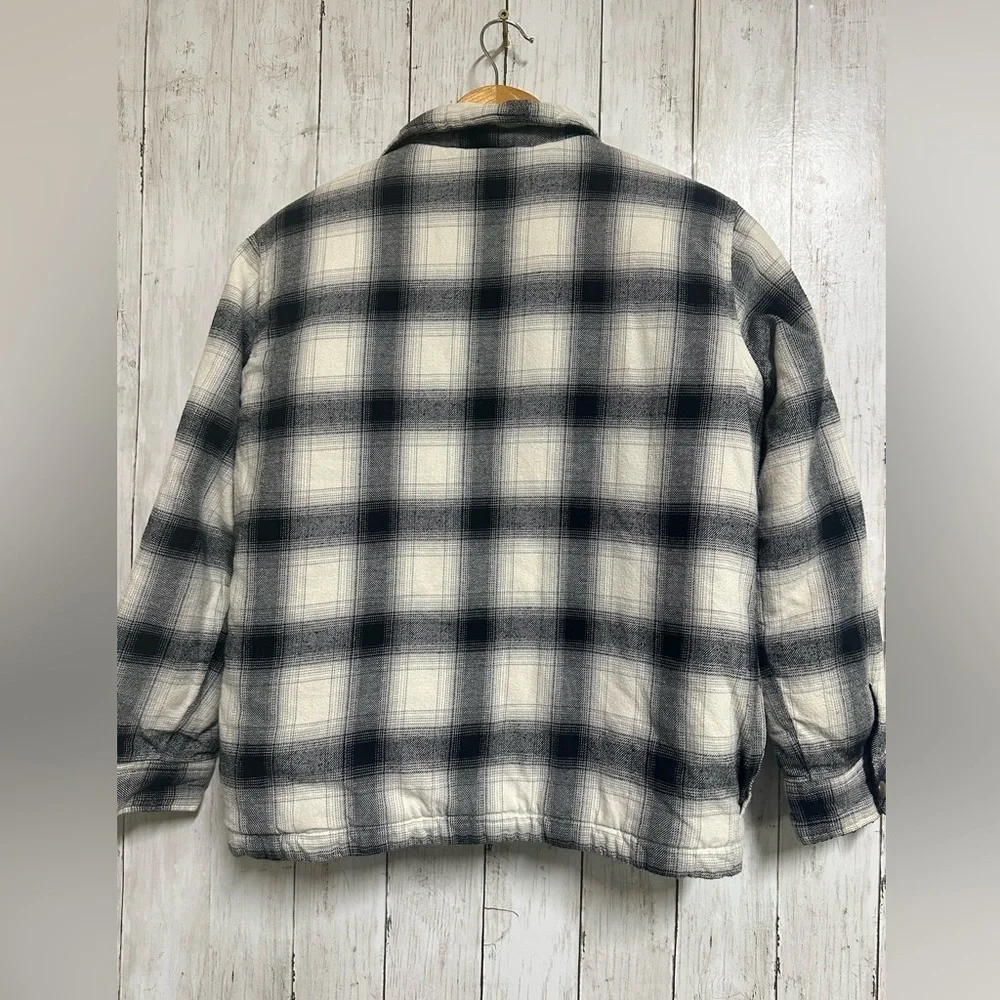 Old Navy Checkered Flannel Sherpa Lines Jacket Size XL boys